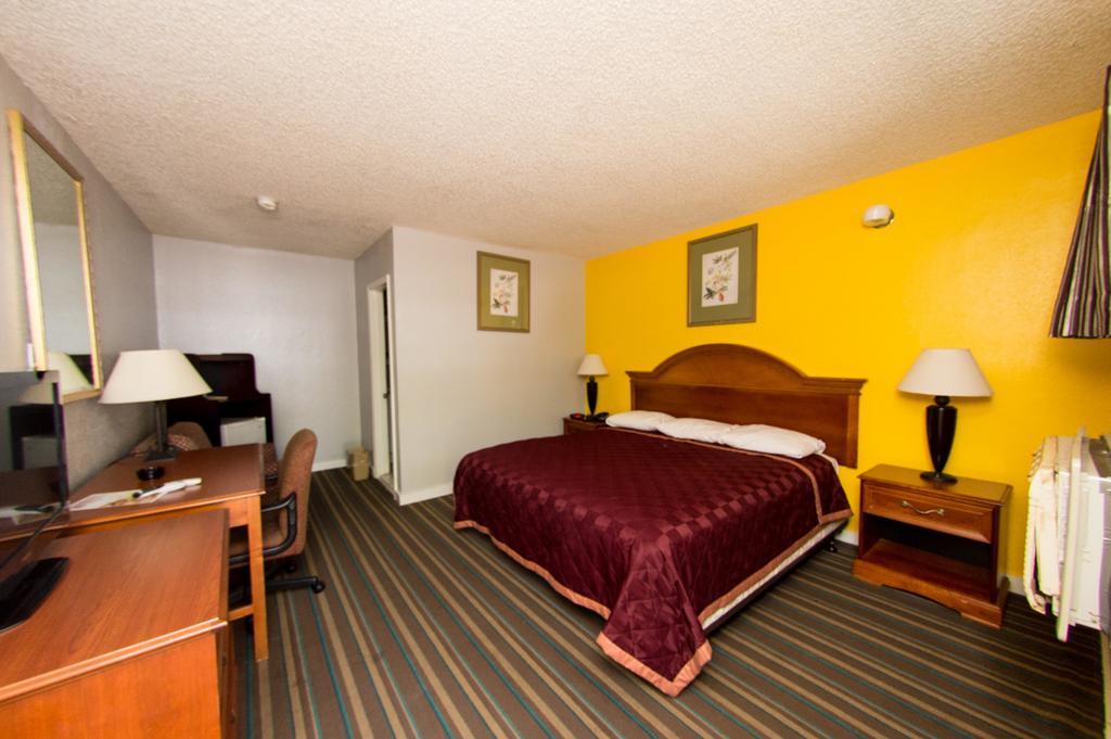 Scottish Inn And Suites - Bensalem-Philadelphia Eksteriør billede