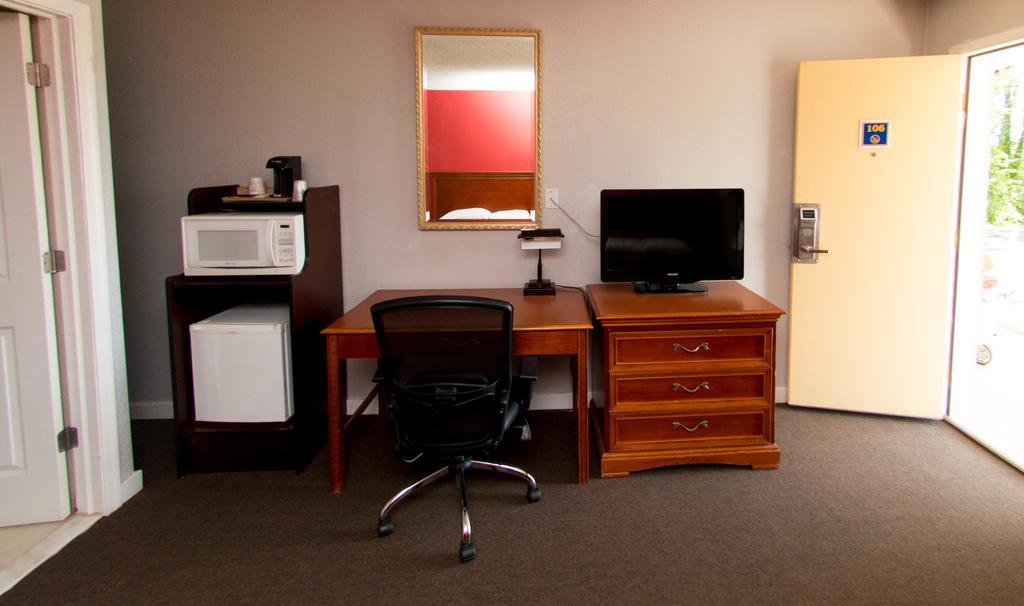 Scottish Inn And Suites - Bensalem-Philadelphia Eksteriør billede
